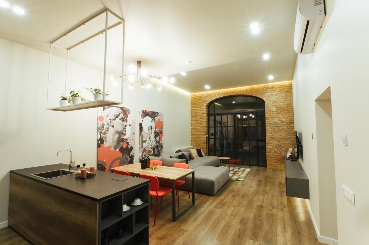 Апарт-отели Apart Hotel на Трояндовой Черновцы